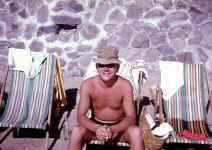 Chris relaxing.jpg (92091 bytes)